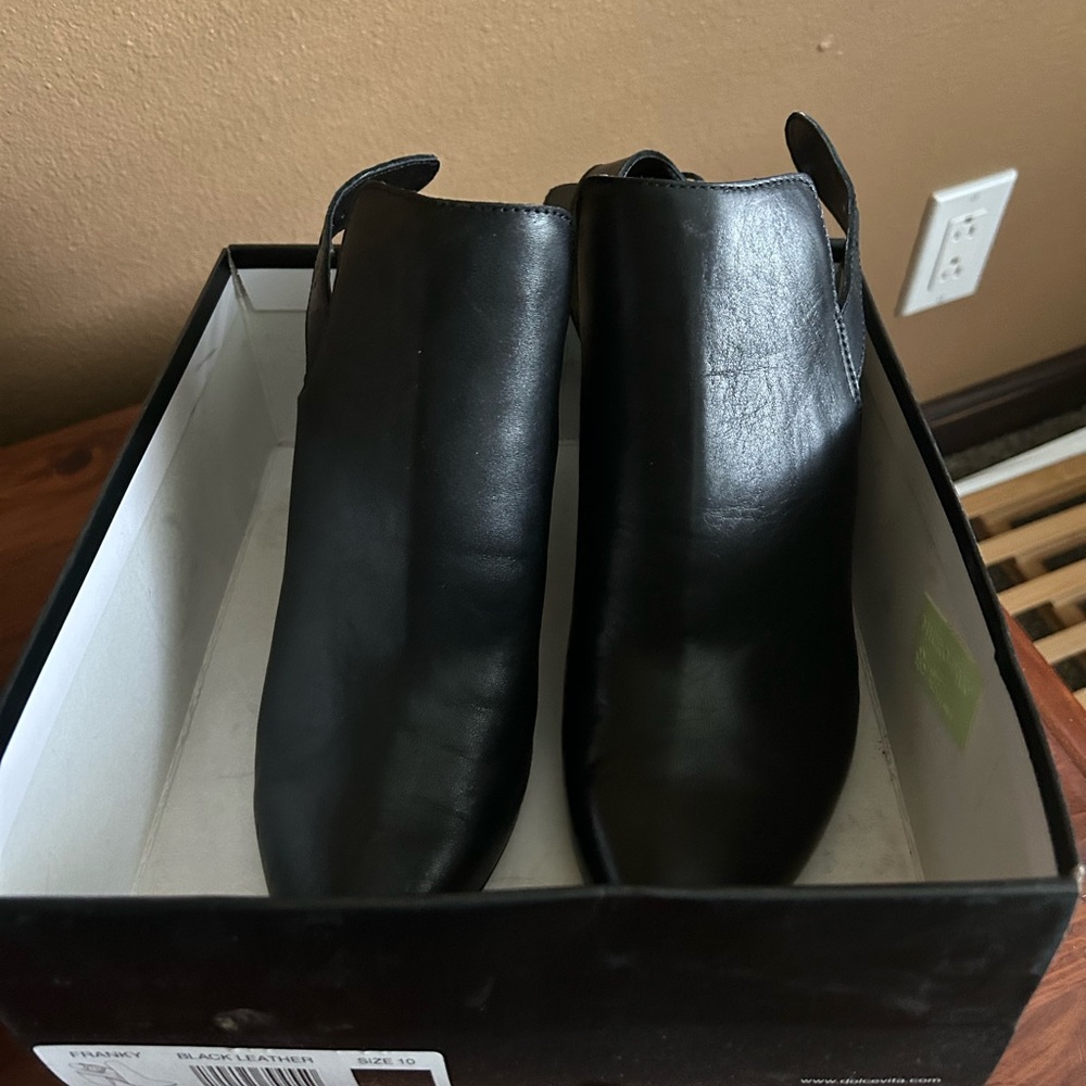 Black Leather Women’s Shoes